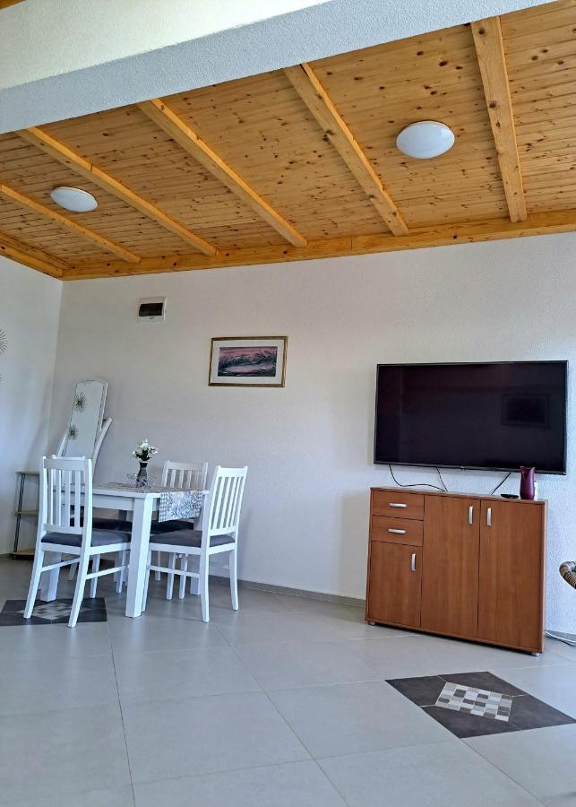 Dk Apartments Krasici 티바트 외부 사진